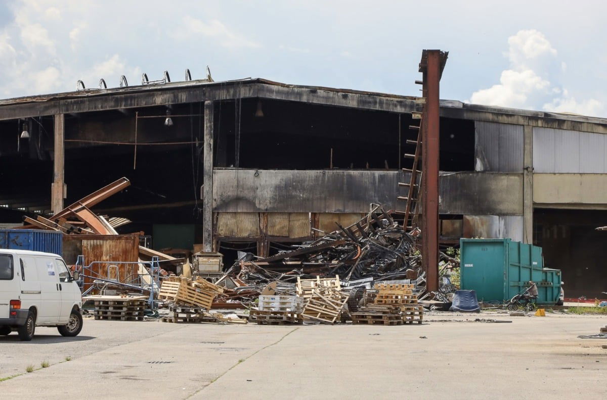 Es brennt schon wieder in der alten Ziegelei in Inningen 2 Es Brennt Schon Wieder In Der Alten Ziegelei In Inningen
